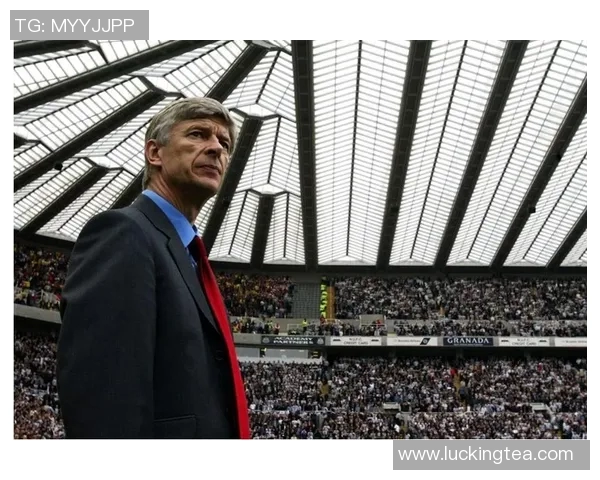 温格担任法国足协总裁,曼联状况严峻球迷期待大将归来